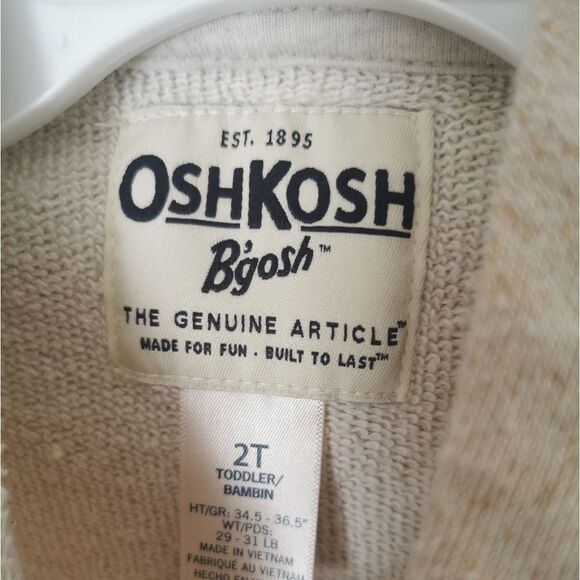 3/$15 Oshkosh B'gosh hoodie size 2t - Picture 3 of 4